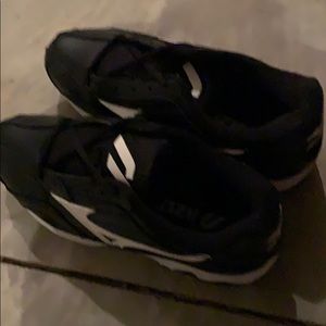 Wave Trainer Low G2 Soccer Cleats